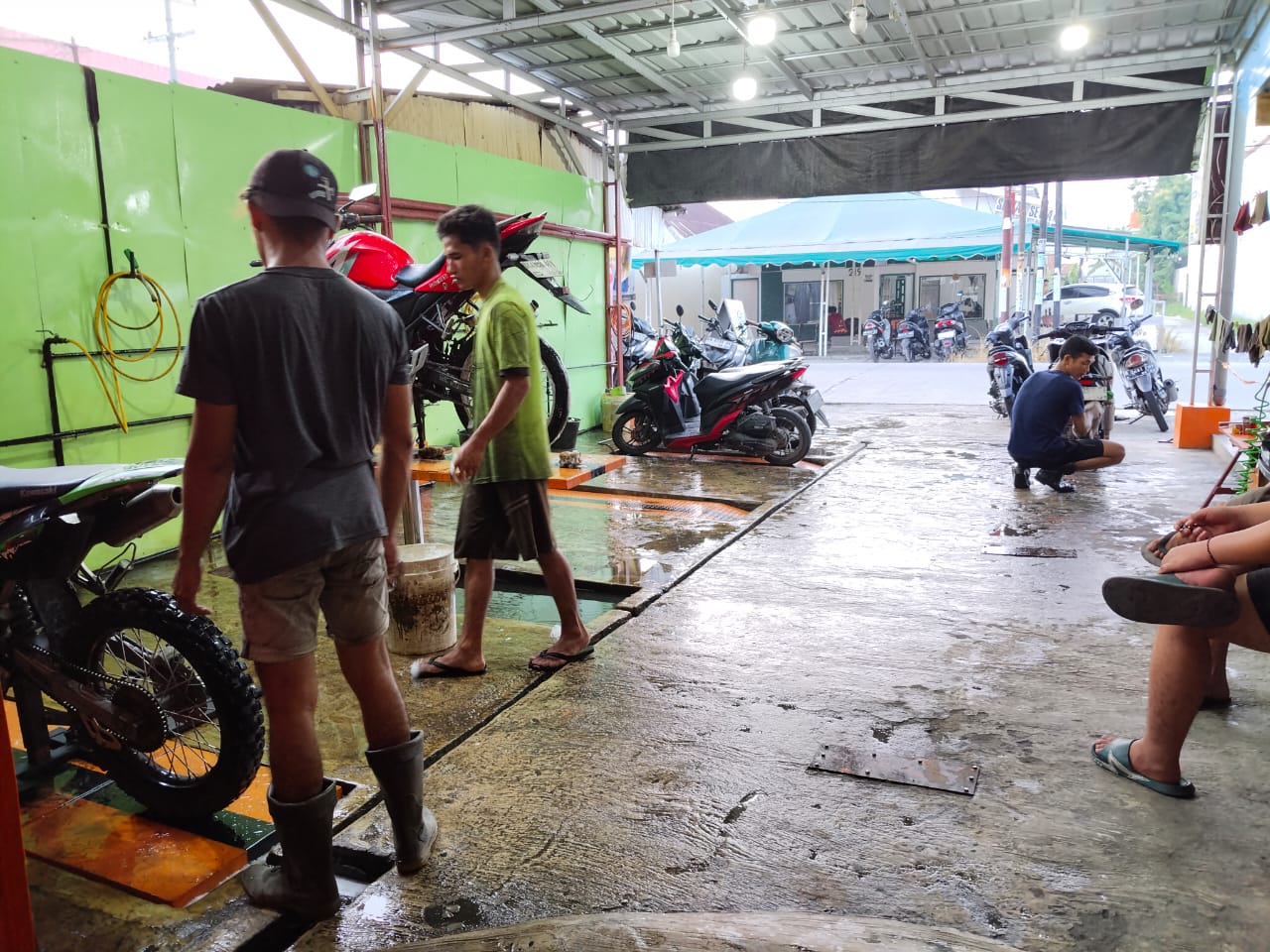 Cuci Motor Premium